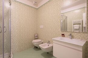 Design Palace Apartments