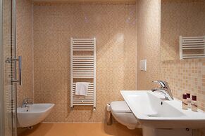 Design Palace Apartments