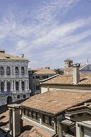 Design Palace Apartments