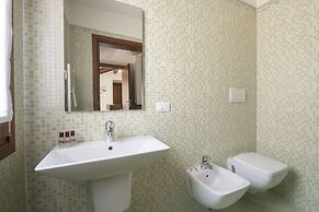 Design Palace Apartments