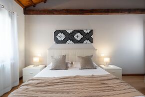 Design Palace Apartments