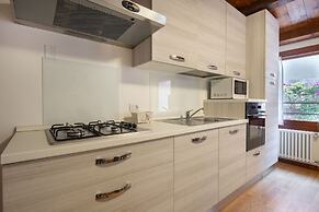 Design Palace Apartments