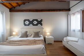 Design Palace Apartments