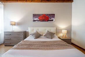 Design Palace Apartments