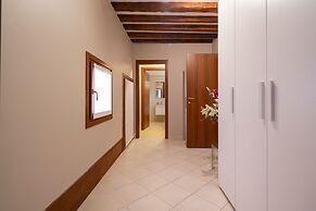 Design Palace Apartments