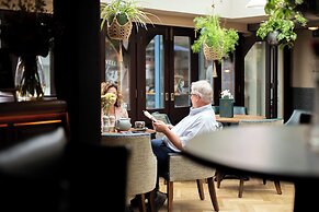 The Cromwell Arms