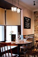 The Cromwell Arms
