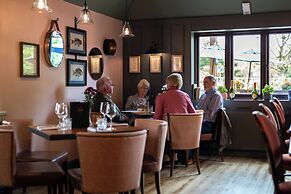 The Cromwell Arms