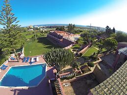 Inn Seventies Cheap & Chic