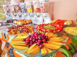 Inn Seventies Cheap & Chic