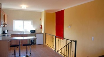 Inn Seventies Cheap & Chic