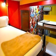Baan Talay Guesthouse & Dormitory
