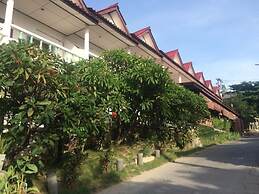 Baan Talay Guesthouse & Dormitory