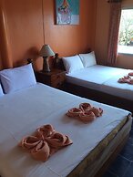 Baan Talay Guesthouse & Dormitory