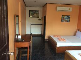 Baan Talay Guesthouse & Dormitory