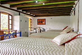 Hostal Colibrí Aeropuerto - Hostel