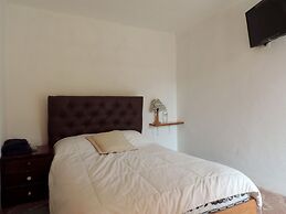Hostal Colibrí Aeropuerto - Hostel