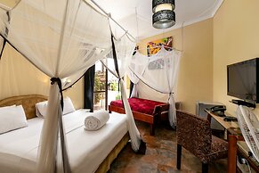 2 Friends Beach Hotel