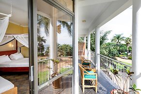 2 Friends Beach Hotel