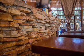 2 Friends Guest House