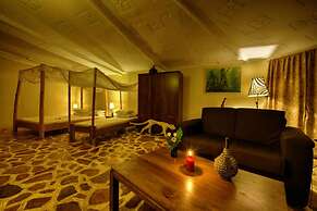 2 Friends Guest House