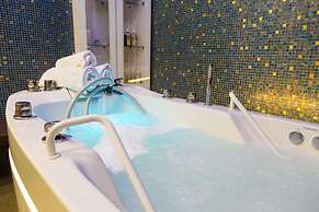 KADORR Hotel Resort & Spa