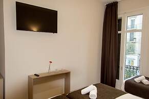 Hostal Barcelona Travel