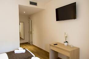 Hostal Barcelona Travel