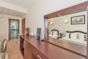 Taxim Marin Hotel