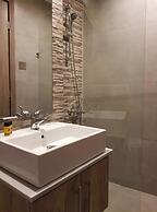 Cleopatra Apartments