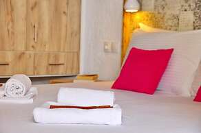 Cleopatra Apartments