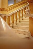 Des Epoques Hotel