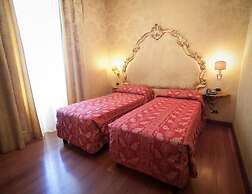 Des Epoques Hotel