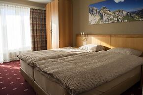 Alpine Classic Hotel