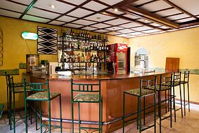 Gorillas City Centre Hotel