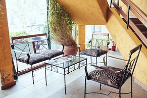 Gorillas City Centre Hotel