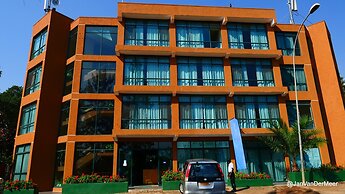 Gorillas City Centre Hotel