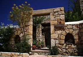 Eirini's Luxury Hotel Villas