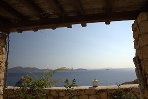 Eirini's Luxury Hotel Villas