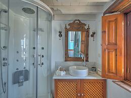 Eirini's Luxury Hotel Villas