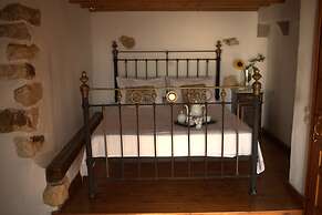 Eirini's Luxury Hotel Villas