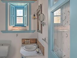 Eirini's Luxury Hotel Villas