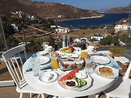 Eirini's Luxury Hotel Villas