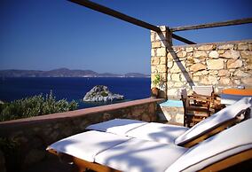 Eirini's Luxury Hotel Villas