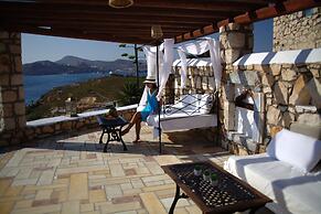 Eirini's Luxury Hotel Villas