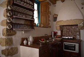 Eirini's Luxury Hotel Villas