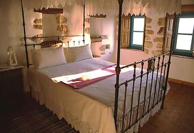 Eirini's Luxury Hotel Villas