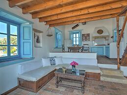 Eirini's Luxury Hotel Villas