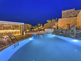 Eirini's Luxury Hotel Villas
