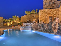 Eirini's Luxury Hotel Villas